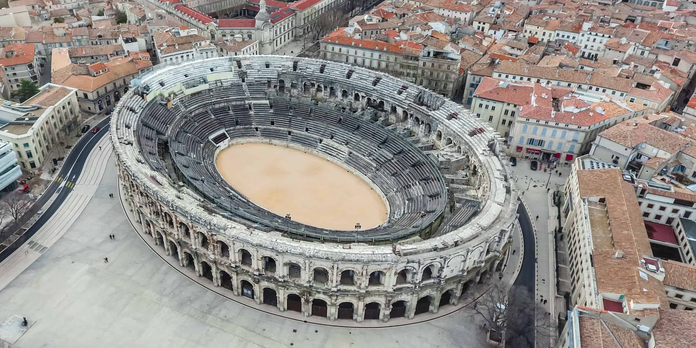 Nîmes